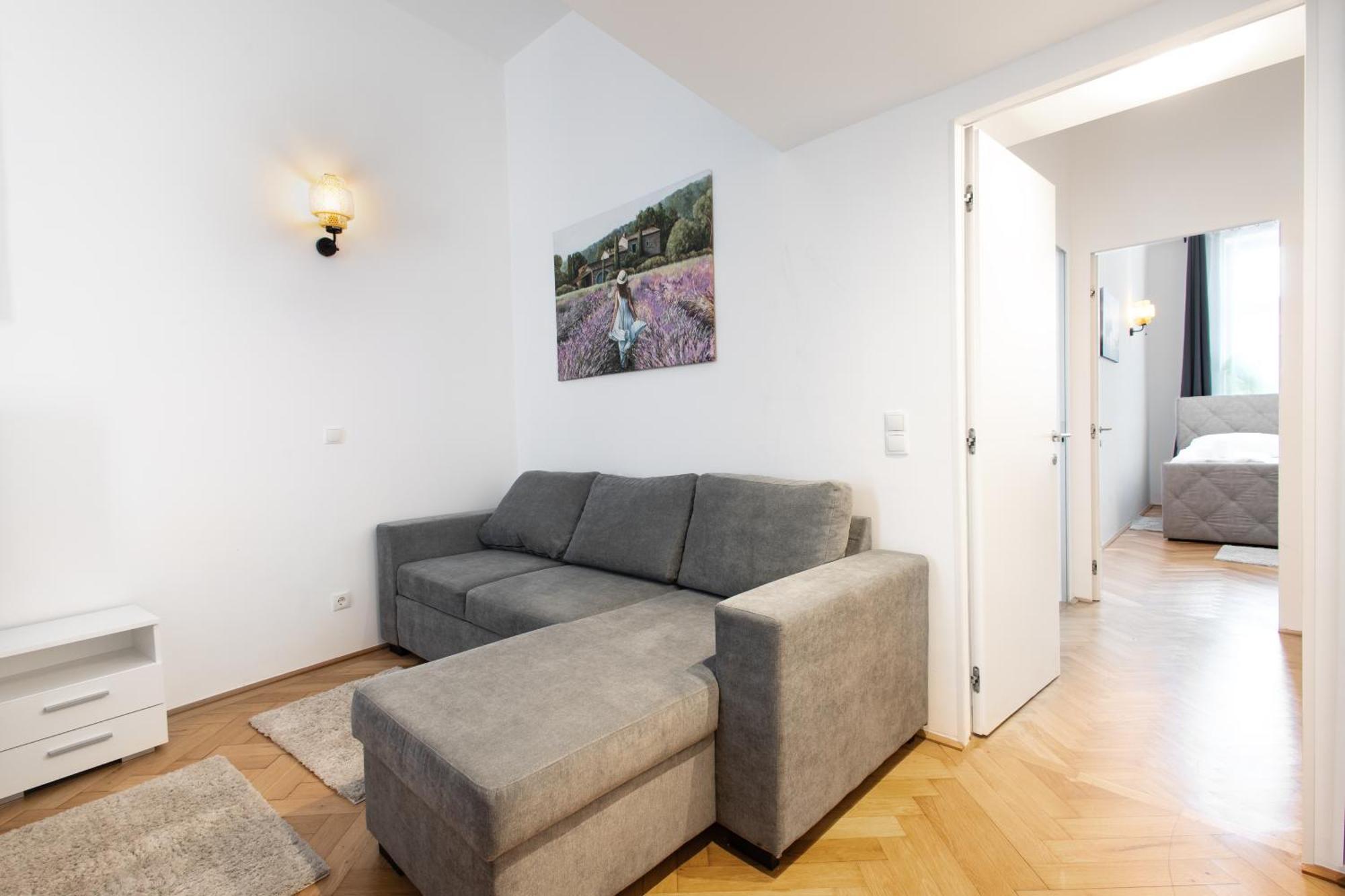 Apartments 4 You Red Star 8 Вена Экстерьер фото